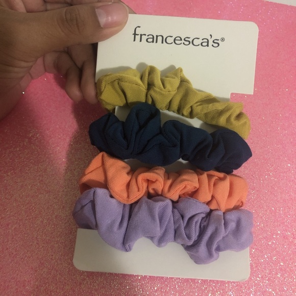 Francesca's Collections Accessories - Francesca’s scrunchies